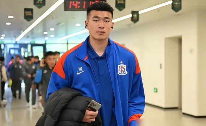 国足FIFA系列赛名单争议升级 马镇入选引热议