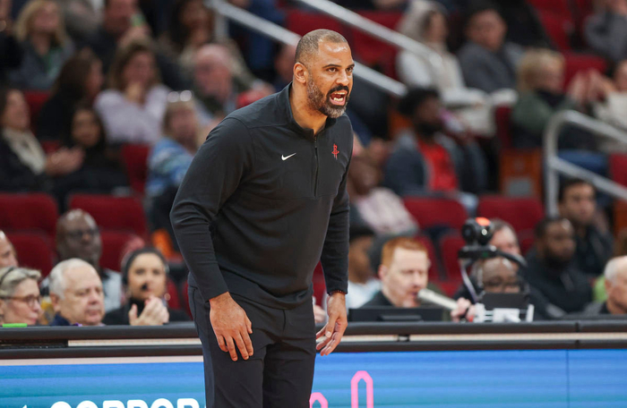 火箭队长远规划引关注 乌度卡强调赛季目标不止