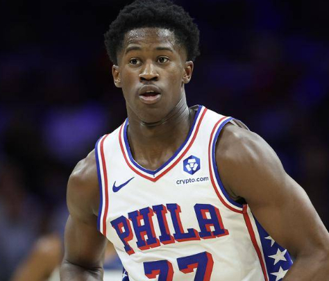 21岁得分后卫埃奇库姆砍下19+6+2抢断 刷新历史纪